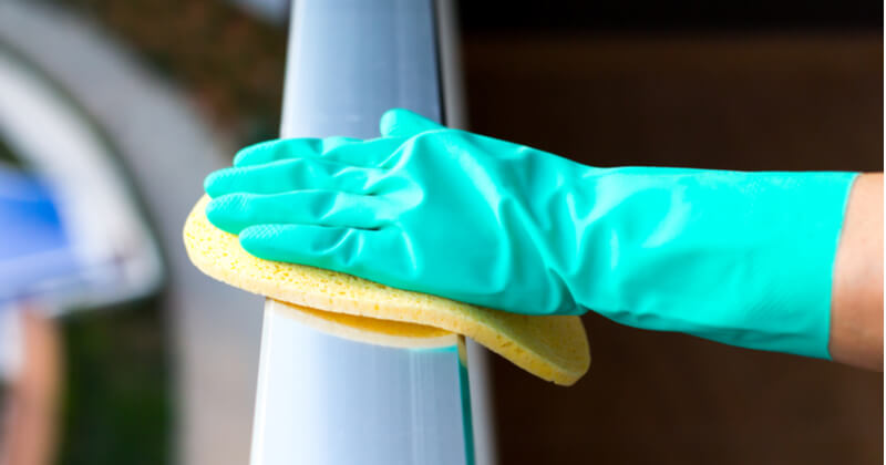 ベランダの手すり掃除はどうやるの 傷をつけずにきれいにするコツを公開 ココナラマガジン