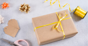 ラッピングを上手くする方法って 上手に包むコツとアイディアまとめ ココナラマガジン