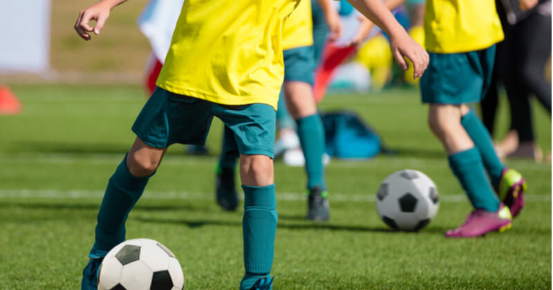 サッカーのレッスンを受けて目標を達成しよう