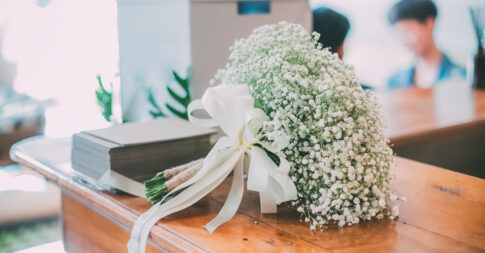 結婚式ムービーを安く作ってほしい