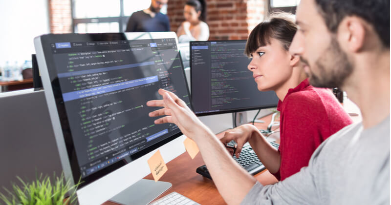Web制作の依頼はココナラで!